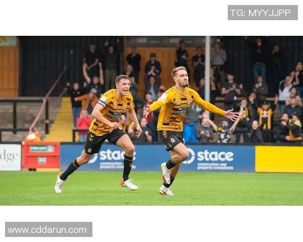 伯顿与伯恩利的激烈对决展现英足坛的魅力与竞争精神