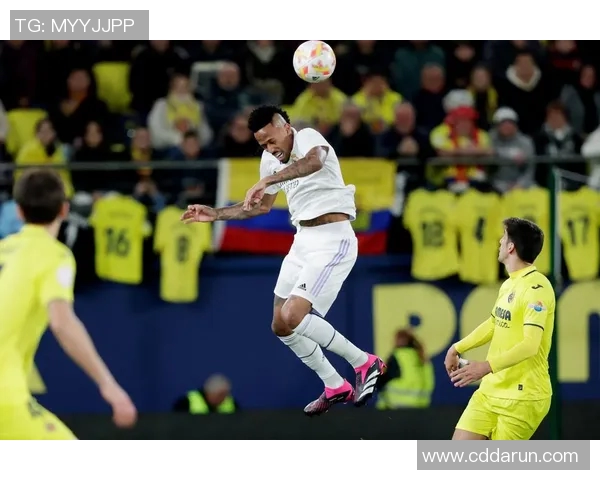 比利亚雷亚尔对阵巴塞罗那比赛结果分析与精彩瞬间回顾