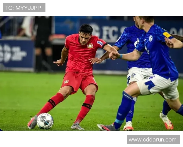 勒沃库森客场逼平，表现出色击败门兴格拉德巴赫