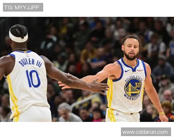 勇士击败鹈鹕，取得三连胜，展现冠军风范