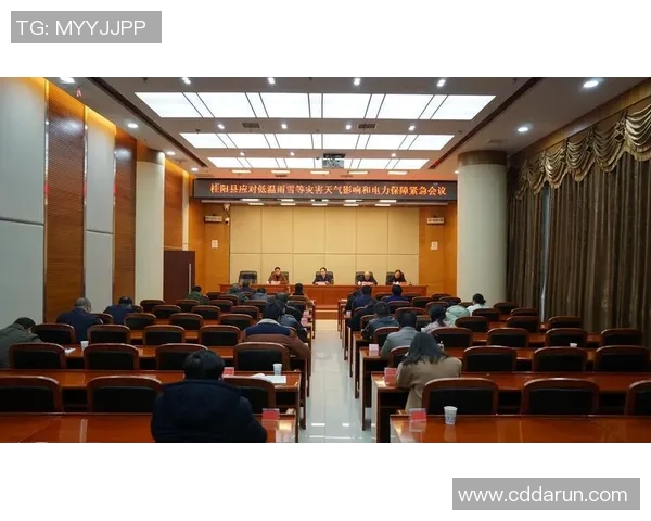 铁路工厂在飓风直播中如何应对极端天气挑战与安全保障措施探讨