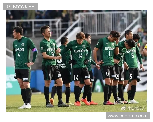 横滨水手迎战松本山雅争夺联赛关键三分的激烈对决 横滨水手迎战松本山雅争夺联赛关键三分的激烈对决