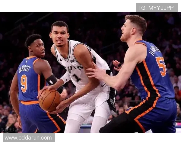 马刺与步行者激战正酣精彩直播回顾与赛后分析尽在此处