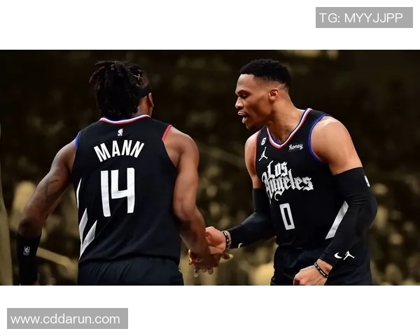 威斯布鲁克与利拉德的巅峰对决谁能笑到最后的精彩较量